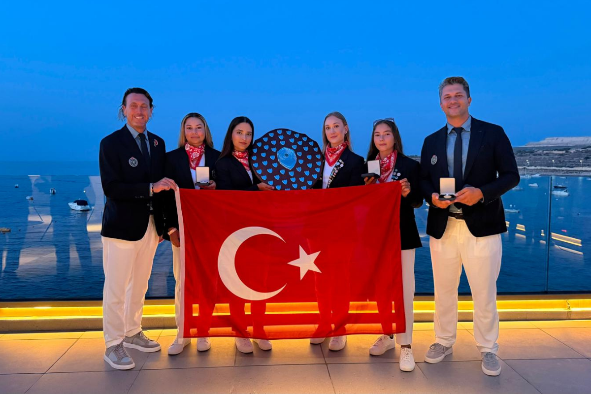 Türk golfçülerden Avrupa'da tarihi başarı; Kadınlar şampiyon, erkekler ikinci