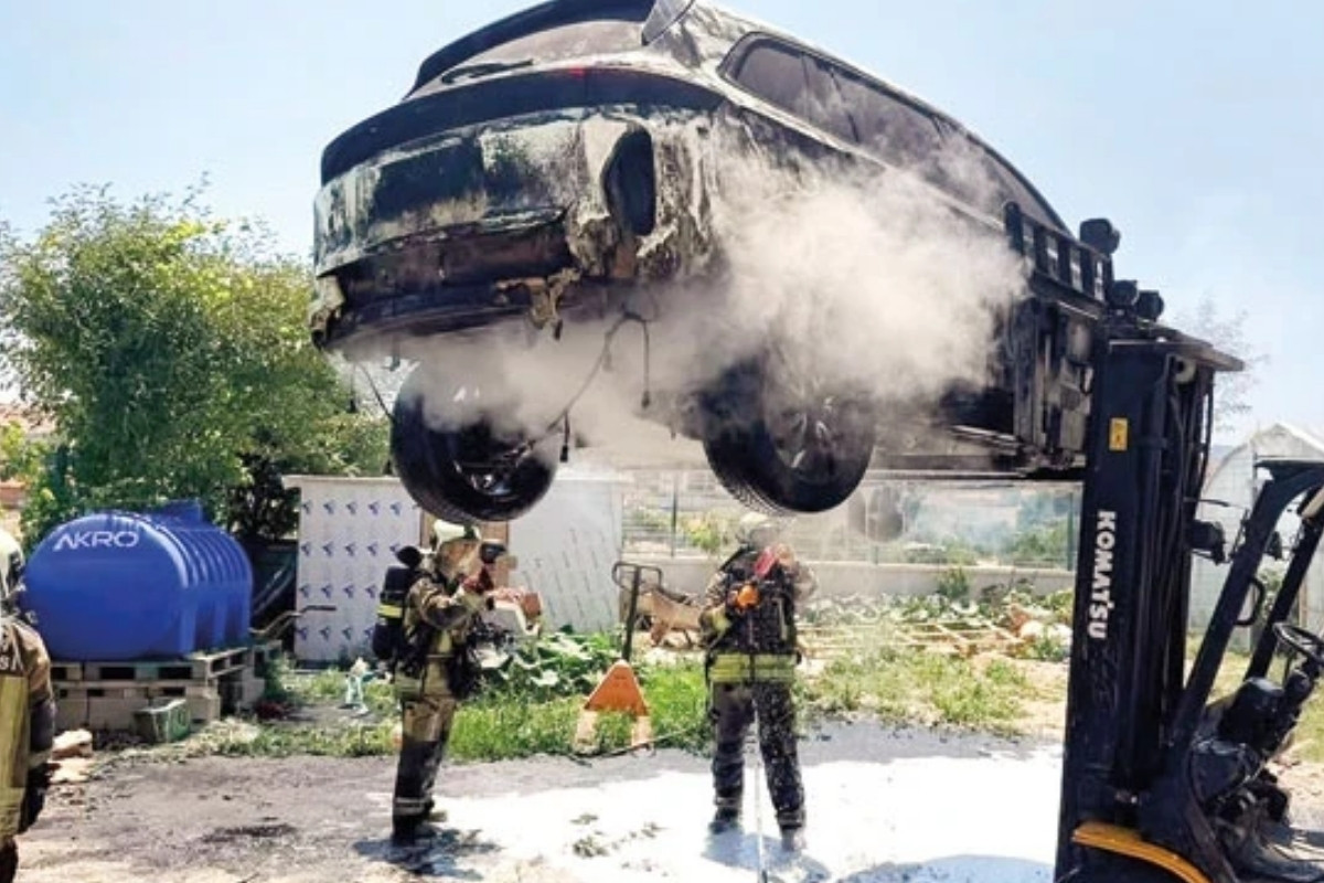Türkiye'de son 6 ayda 6 Skywell ET5 yandı, peş peşe gelen yangınlar elektrikli araç güvenliğini tartışmaya açtı