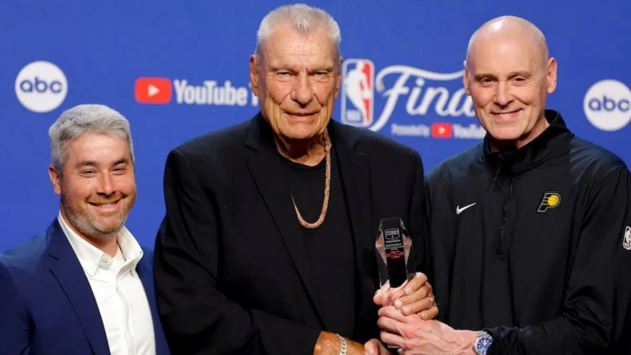 NBA'in en fazla galibiyet alan ikinci başantrenörü Don Nelson hayatını kaybetti