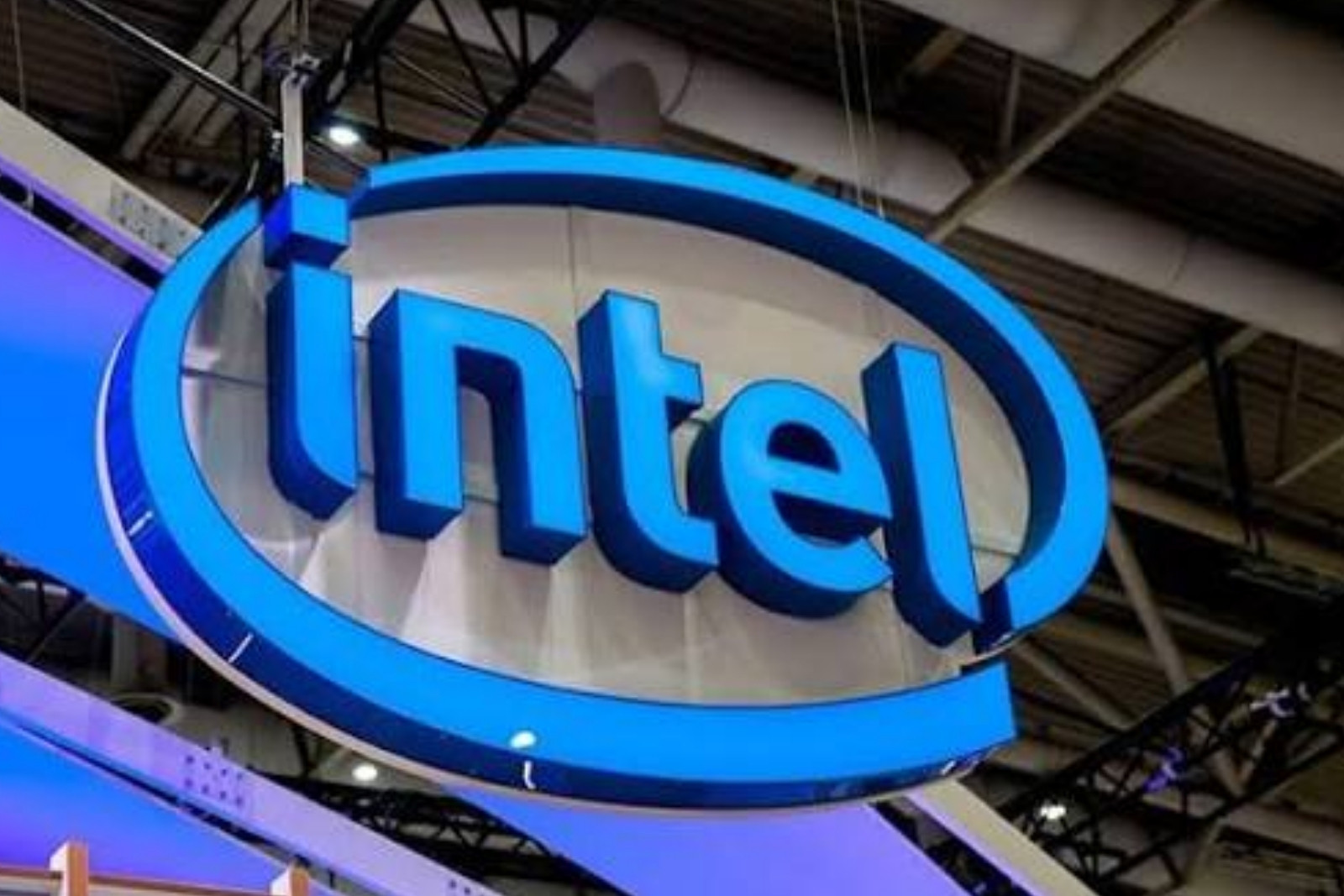 Intel’den 15 milyar dolarlık hisse arzı için başvuru