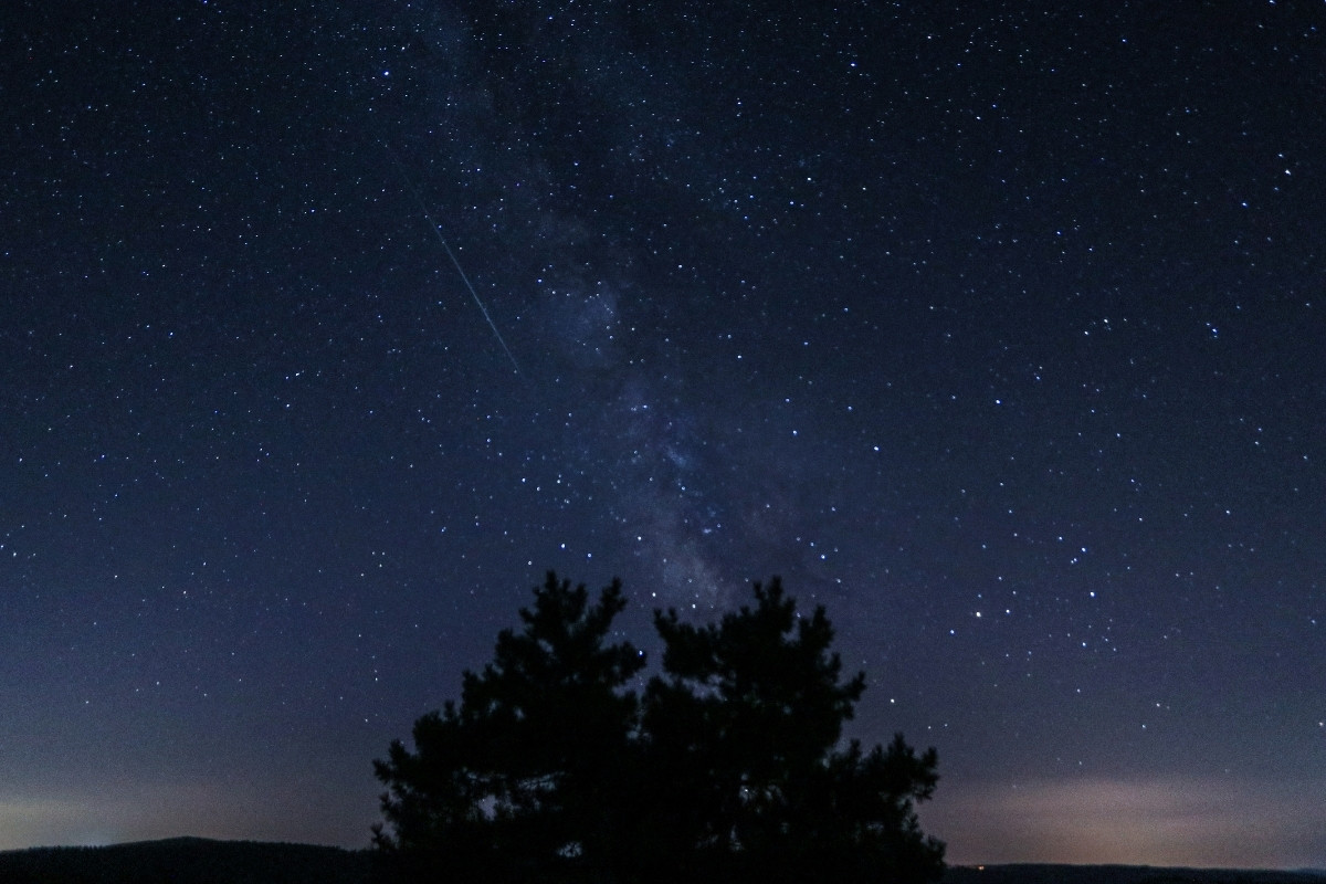 Türkiye semaları dün gece müthiş persoid meteor yağmuru görüntülerine sahne oldu