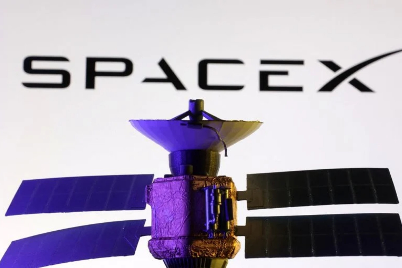 Elon Musk'ın uzay teknolojileri şirketi SpaceX, Cursor'ı 60 milyar dolara satın aldı