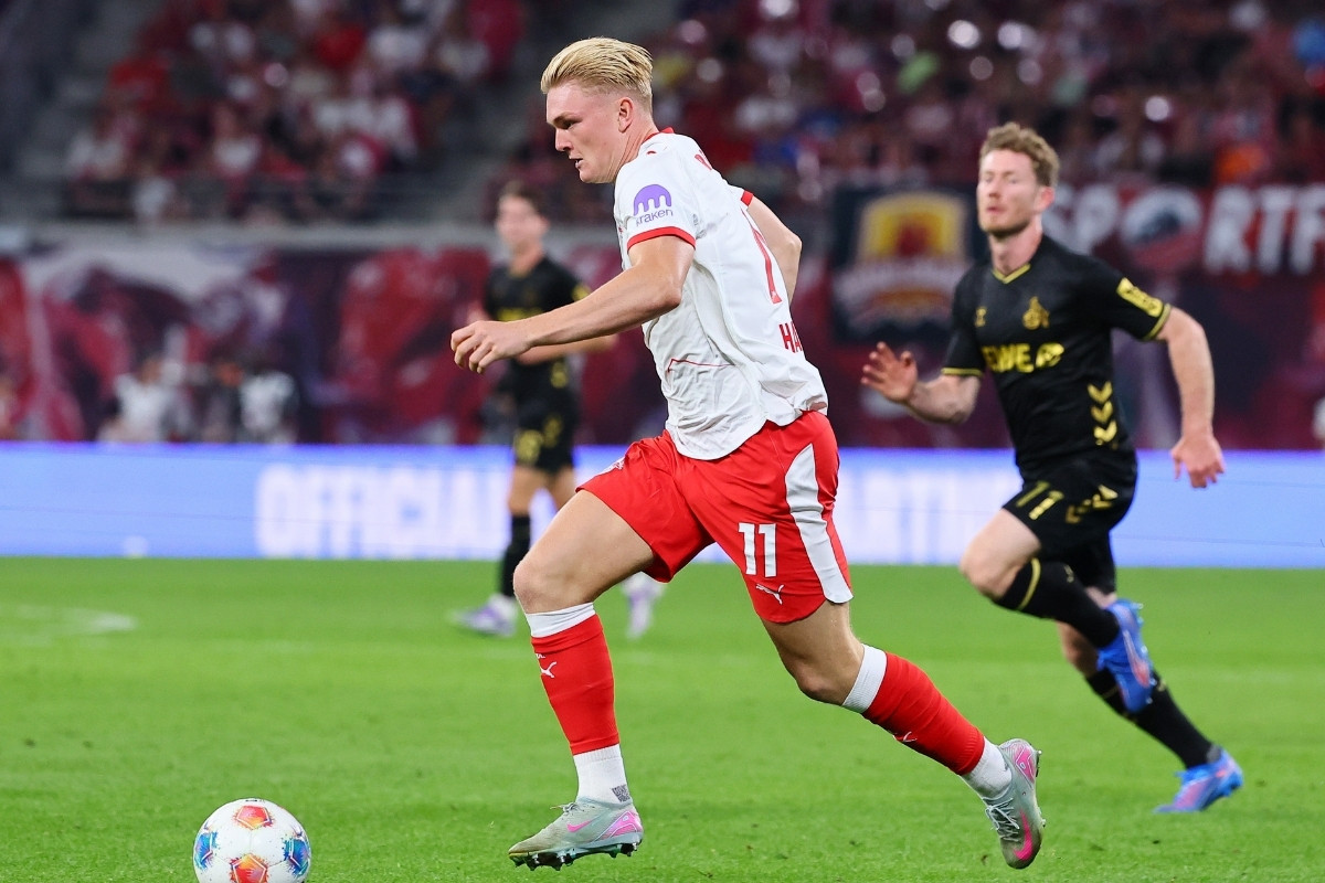 Galatasaray, Leipzig’in 21 yaşındaki Danimarkalı forveti Conrad Harder için kiralama teklifinde bulundu
