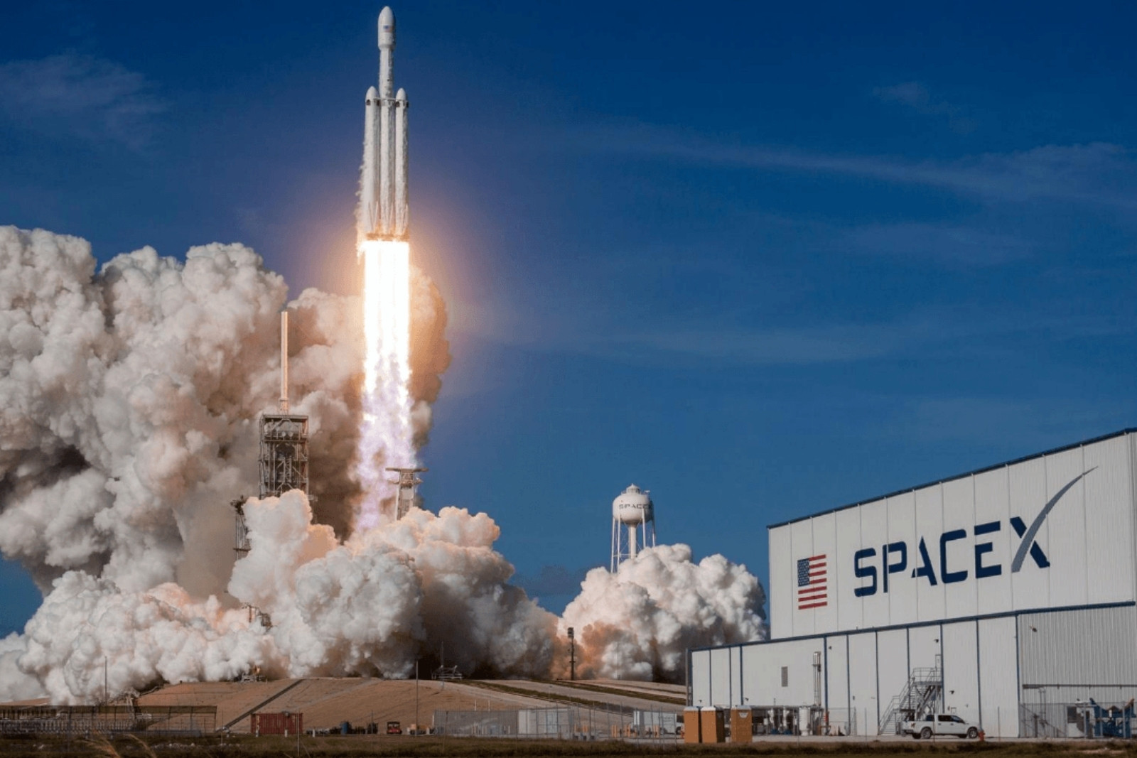 Milyarderler SpaceX hisselerini açıkladı, Elon Musk’ın serveti yeniden 900 milyar doların üzerinde