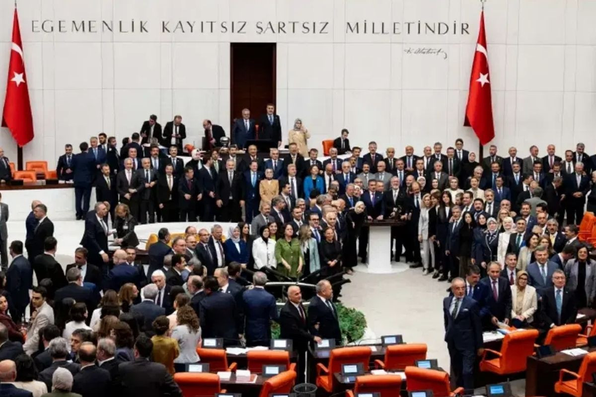 Çerçeve yasa Resmi Gazete'de yayımlandı, Cumhurbaşkanı Erdoğan 'Hayırlara vesile olmasını diliyorum' paylaşımı yaptı