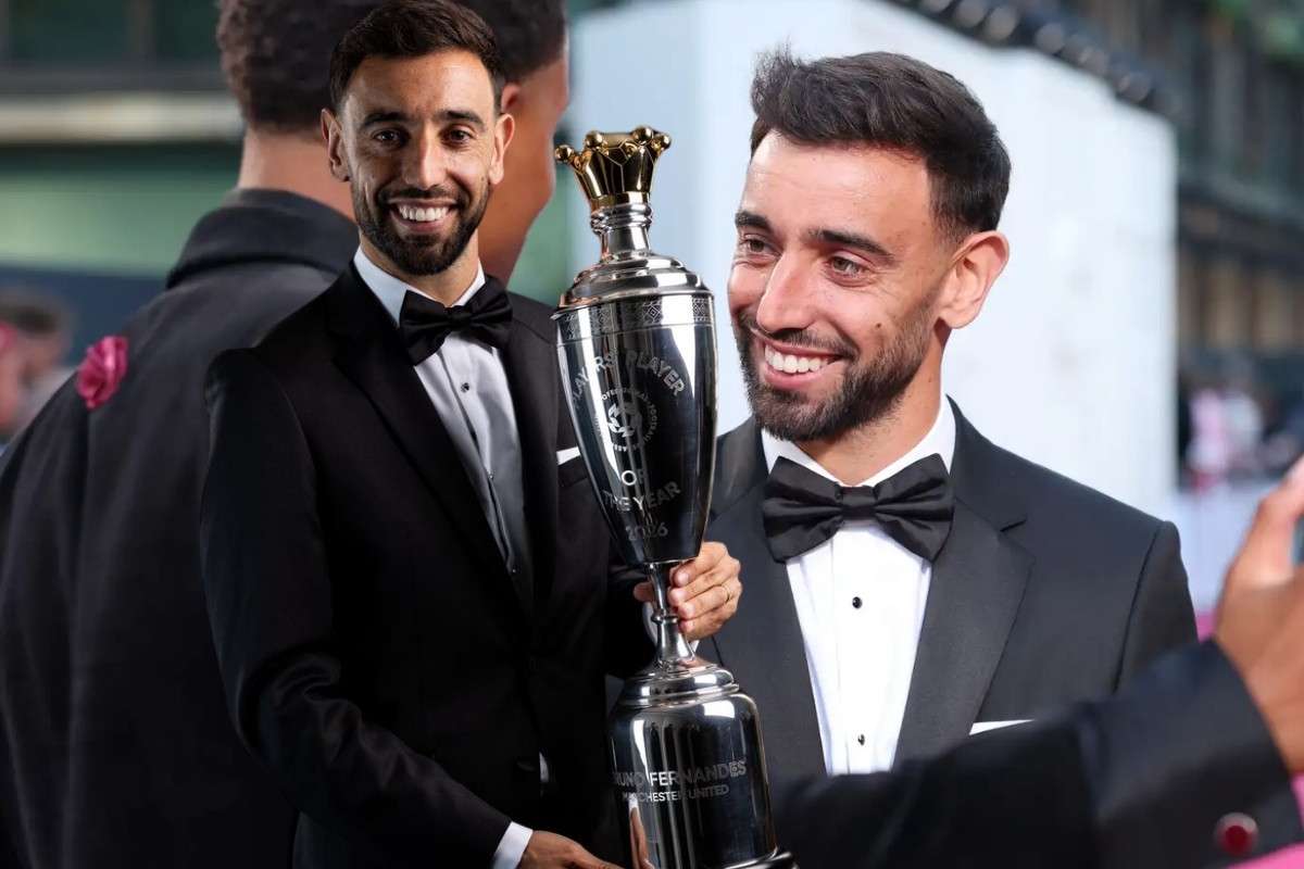 Bruno Fernandes, Profesyonel Futbolcular Birliği tarafından Yılın Oyuncusu seçildi