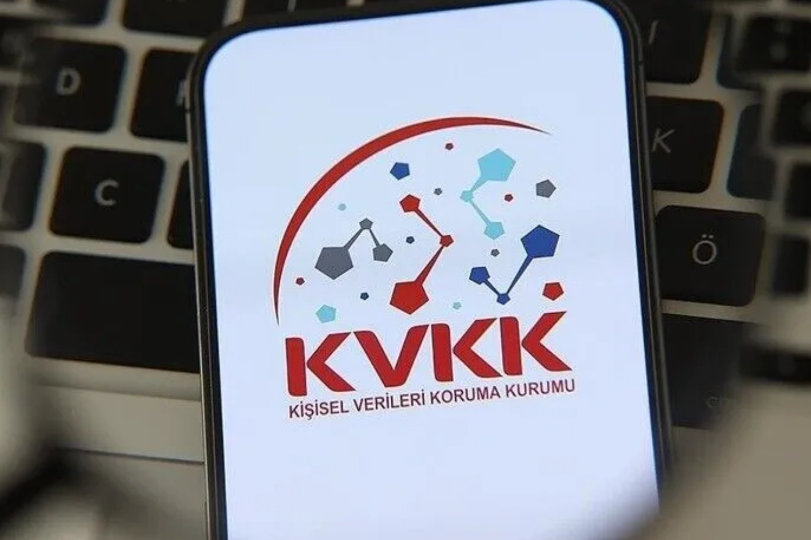 Kişisel Verileri Koruma Kurumu'ndan bir platforma canlı maç yayını cezası