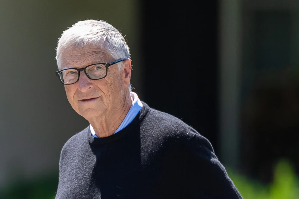 Bill Gates’ten yapay zekayla ilgili 'Bazı meslekler insanlara ayrılmalı' uyarısı