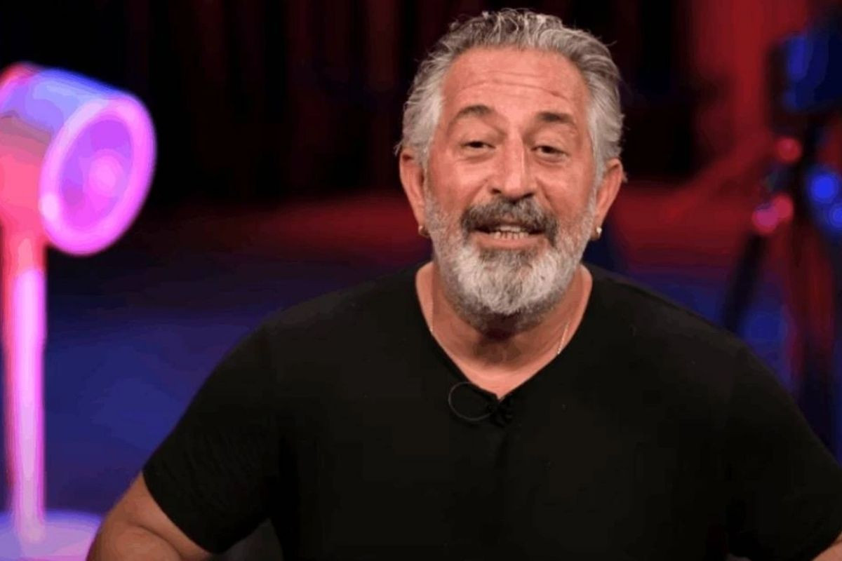 Cem Yılmaz hastaneye kaldırıldı