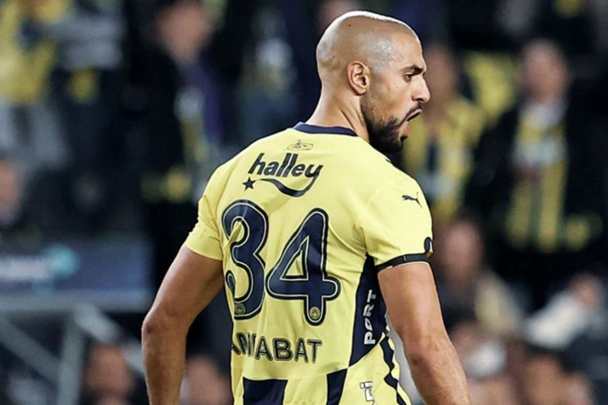 Fenerbahçe'den ayılan Sofyan Amrabat Ajax'a transfer oldu