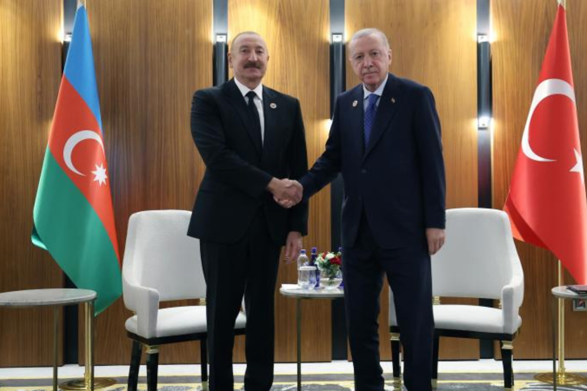 Cumhurbaşkanı Erdoğan'dan Aliyev'e 'Can suyu' mesajı