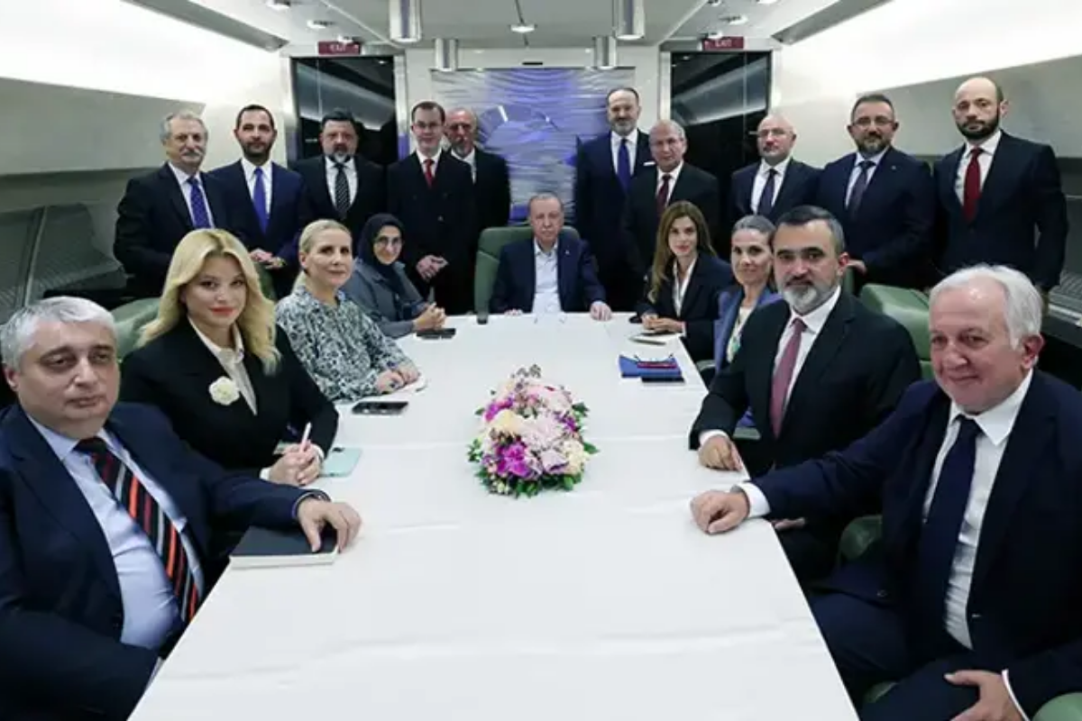 Cumhurbaşkanı Erdoğan'dan 'ŞİÖ Batı'ya sırt çevirmek değil' açıklaması