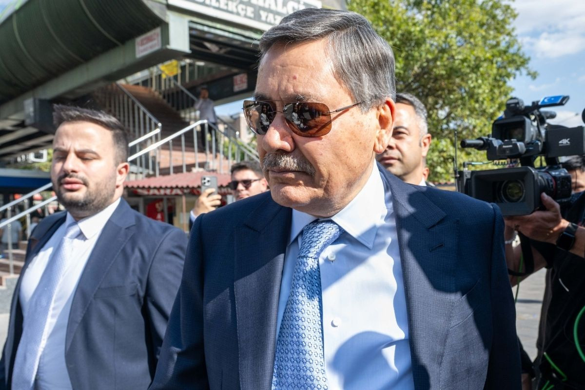Melih Gökçek şüpheli sıfatıyla 2 saat ifade verdi, adliye çıkışı açıklamalar yaptı
