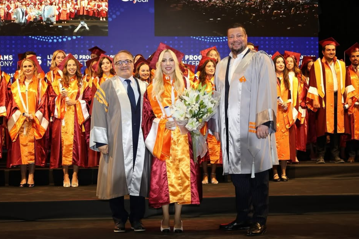 Lucien Arkas’ın eşi, Monreve Group Yönetim Kurulu Başkanı Merve Arkas yüksek lisans diploması aldı