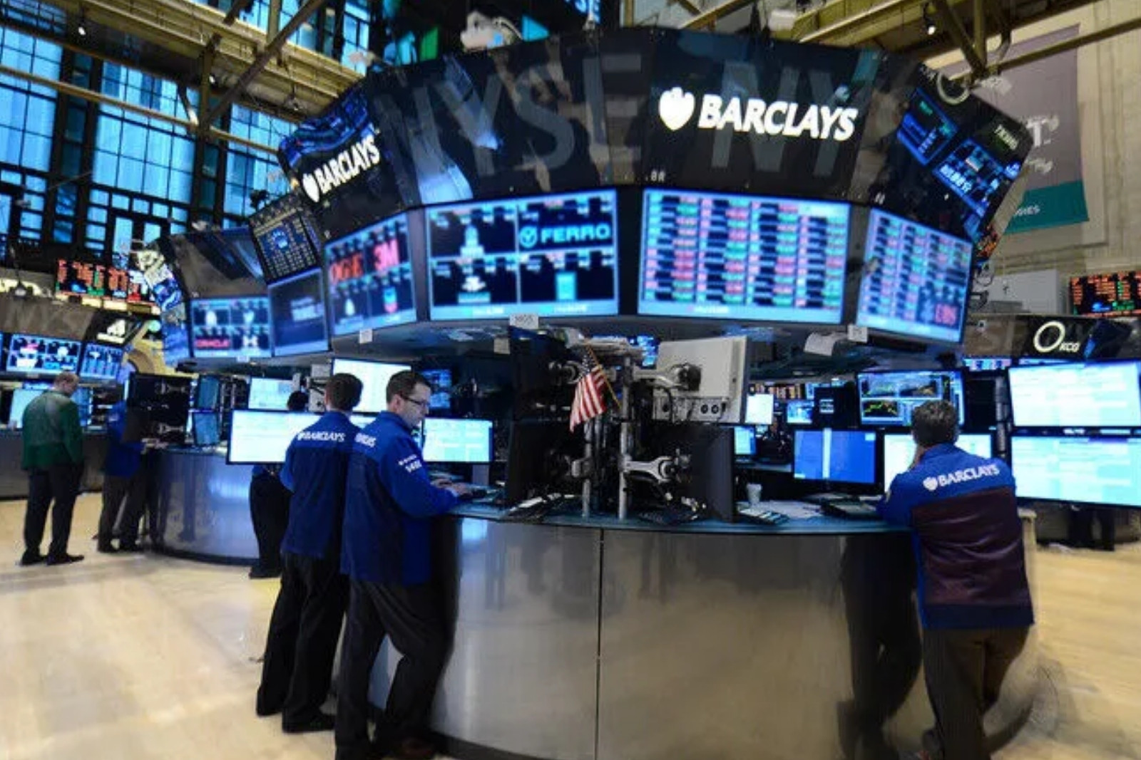 Küresel piyasalar haftaya karışık başladı, yapay zeka gelişmeleri risk iştahını destekledi