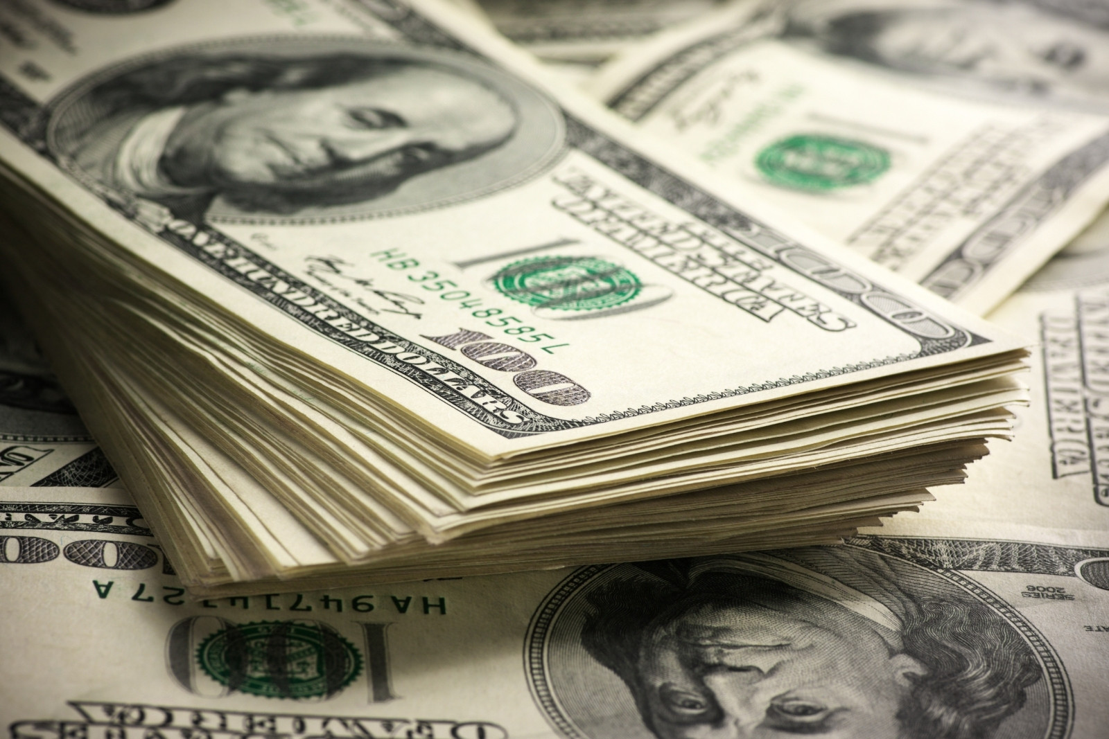 Orta Vadeli Program sonrası yabancı finans devlerinden dolar tahmini