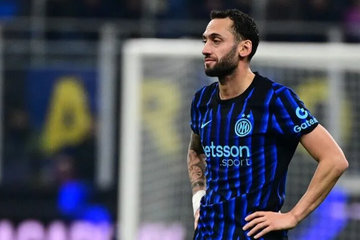 Hakan Çalhanoğlu, Inter ile sözleşme yenileme için görüşmelere başladı