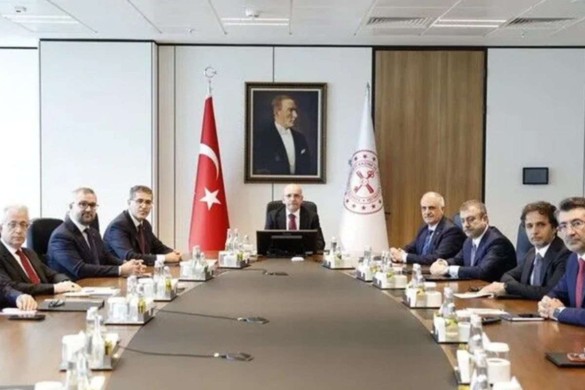 Ankara'da bugün saat 08.00'de Hazine ve Maliye Bakanı Şimşek başkanlığındaki Finansal İstikrar Komitesi toplantısında neler gündeme gelecek?