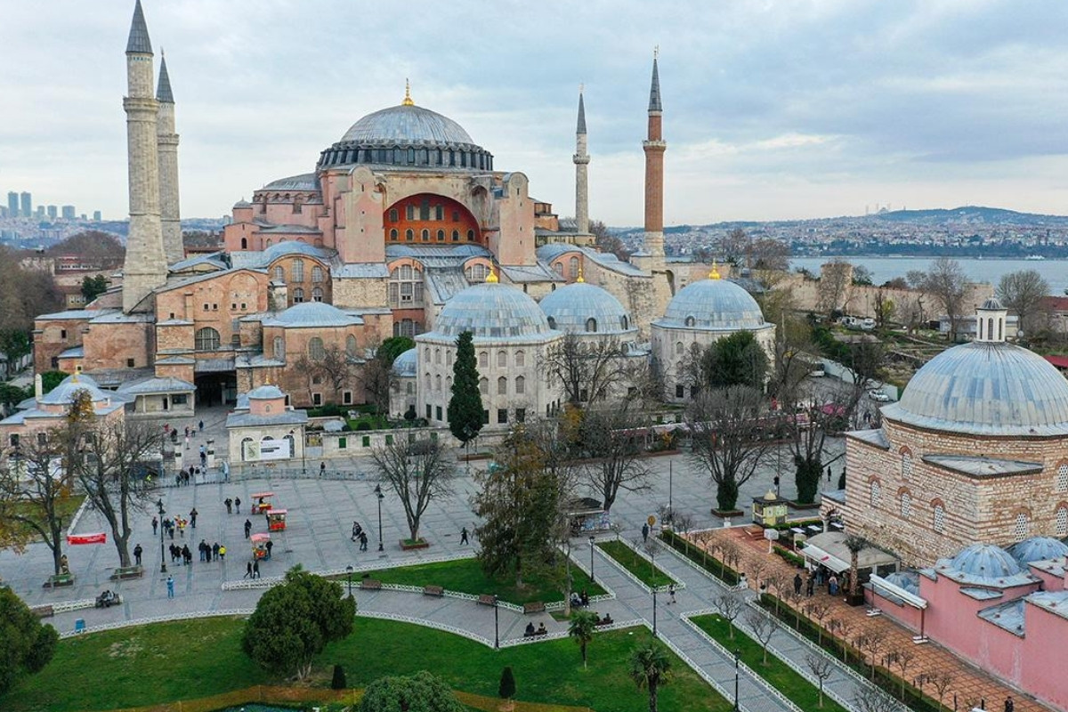 İstanbul’un 600 yıllık yeraltı gizemi çözülüyor, Mehmet Nuri Ersoy Ayasofya’nın dehlizlerinde çalıştıklarını açıkladı