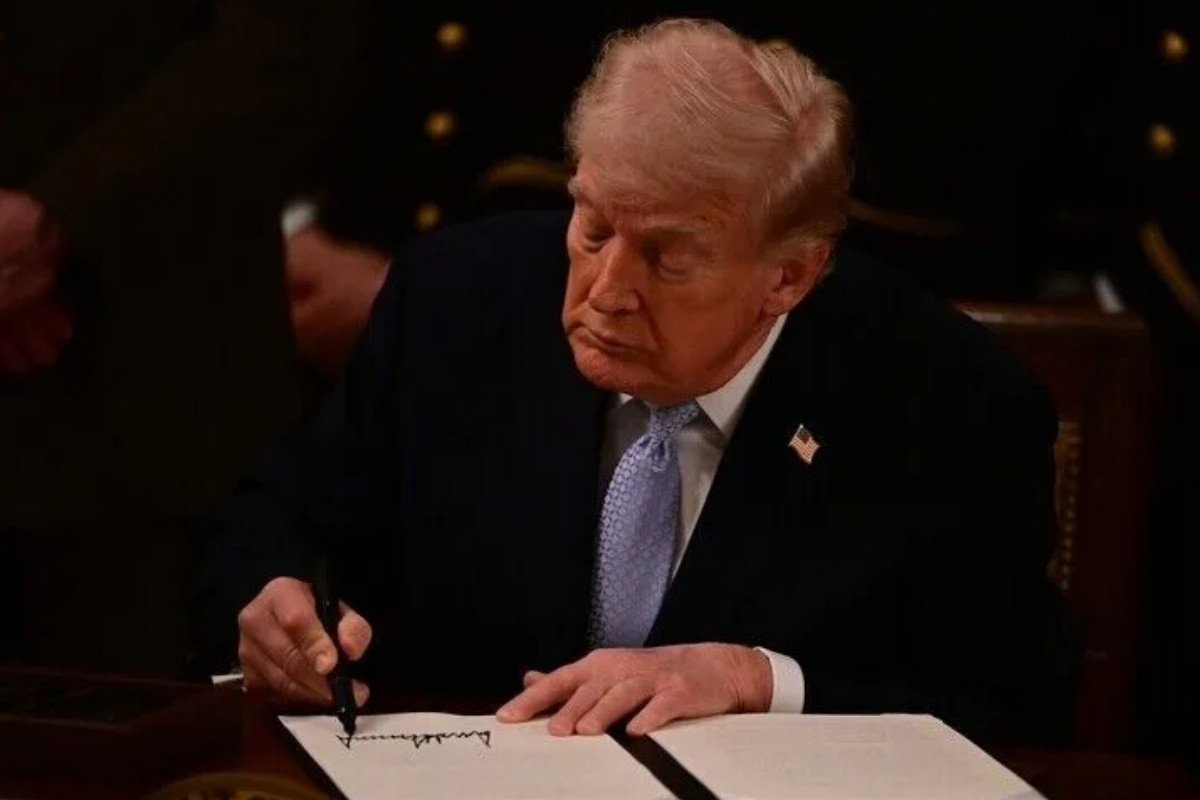 ABD Başkanı Trump, Rusya'ya yönelik yaptırımlar içeren tasarıyı imzaladı
