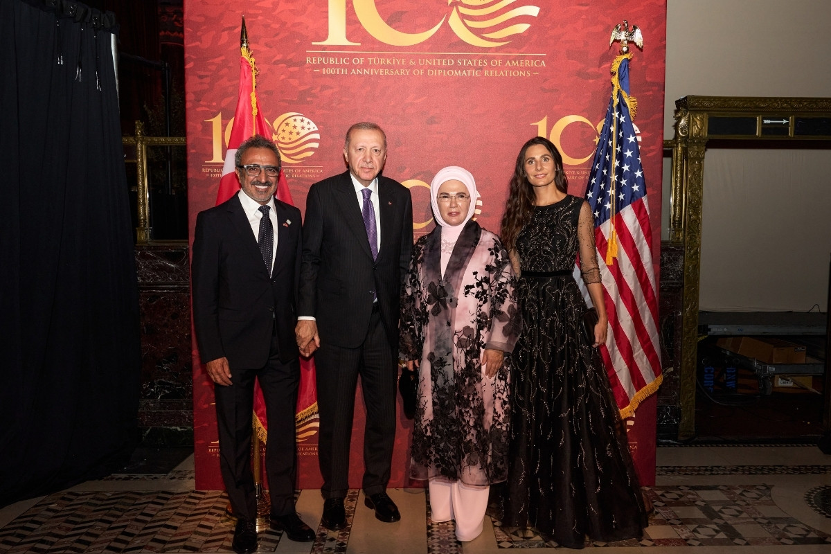 New York’ta toplantı masasının ev sahibi Hamdi Ulukaya’ya Cumhurbaşkanı Erdoğan’dan Türkiye’ye yatırım çağrısı, ‘Seni de bekliyoruz’