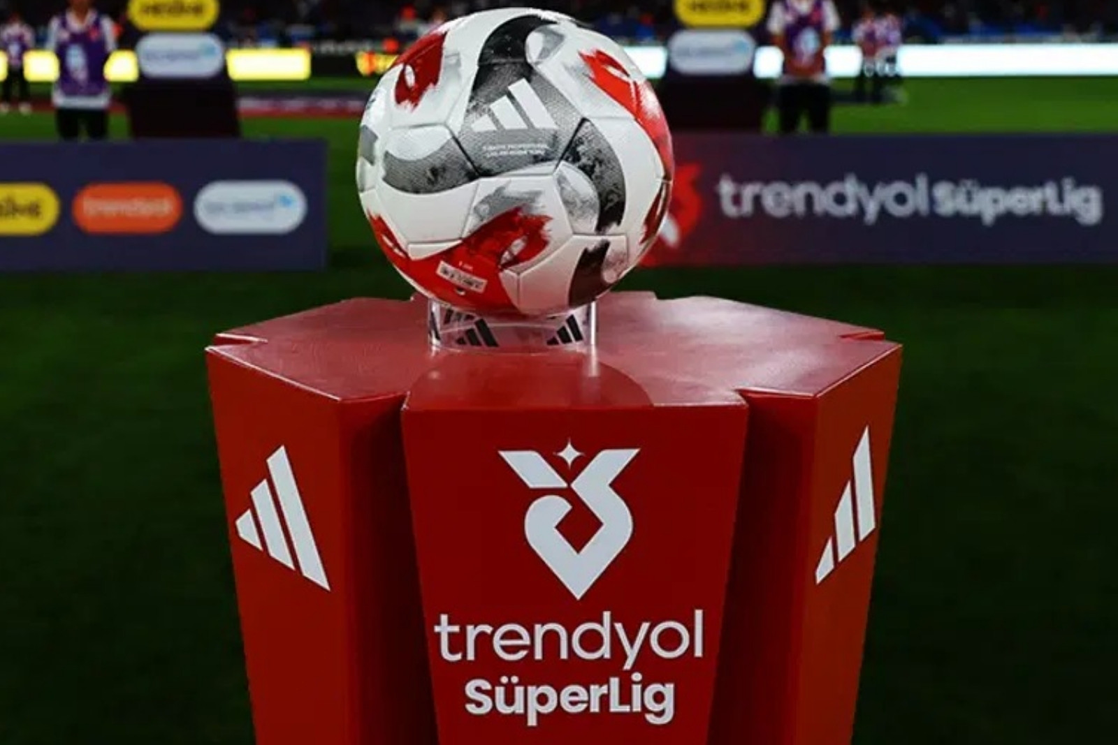 Amazon ve Saran Grup'tan Süper Lig yayın hakları için ortaklık