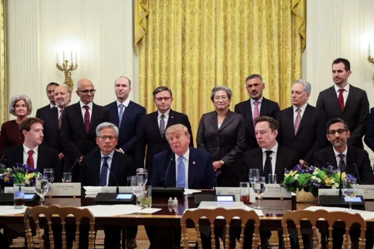 ABD Başkanı Trump yapay zeka alanındaki teknoloji liderleriyle Beyaz Saray'da buluştu