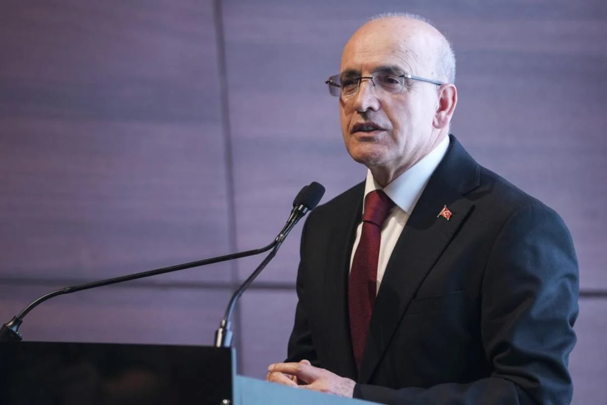 Hazine ve Maliye Bakanı Mehmet Şimşek'ten 'Finansal sisteme ve reel ekonomiye destek veriyoruz' açıklaması
