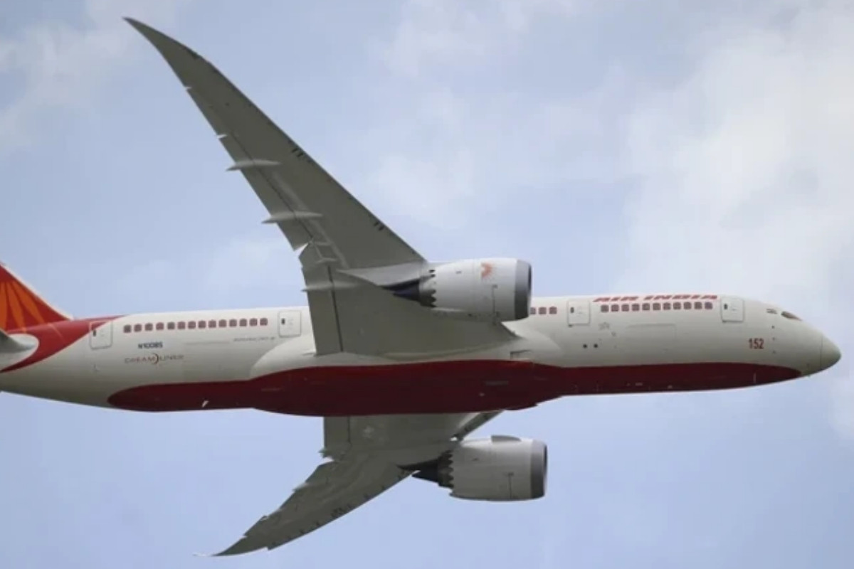 Air India uçağı, kaçırılma alarmı iddiası üzerine acil iniş yaptı