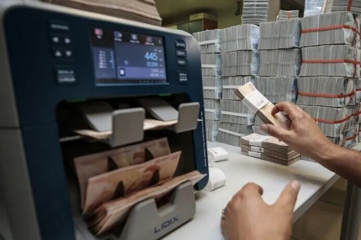 Bankacılık sektörünün mevduatı 33,8 trilyon liraya yükseldi