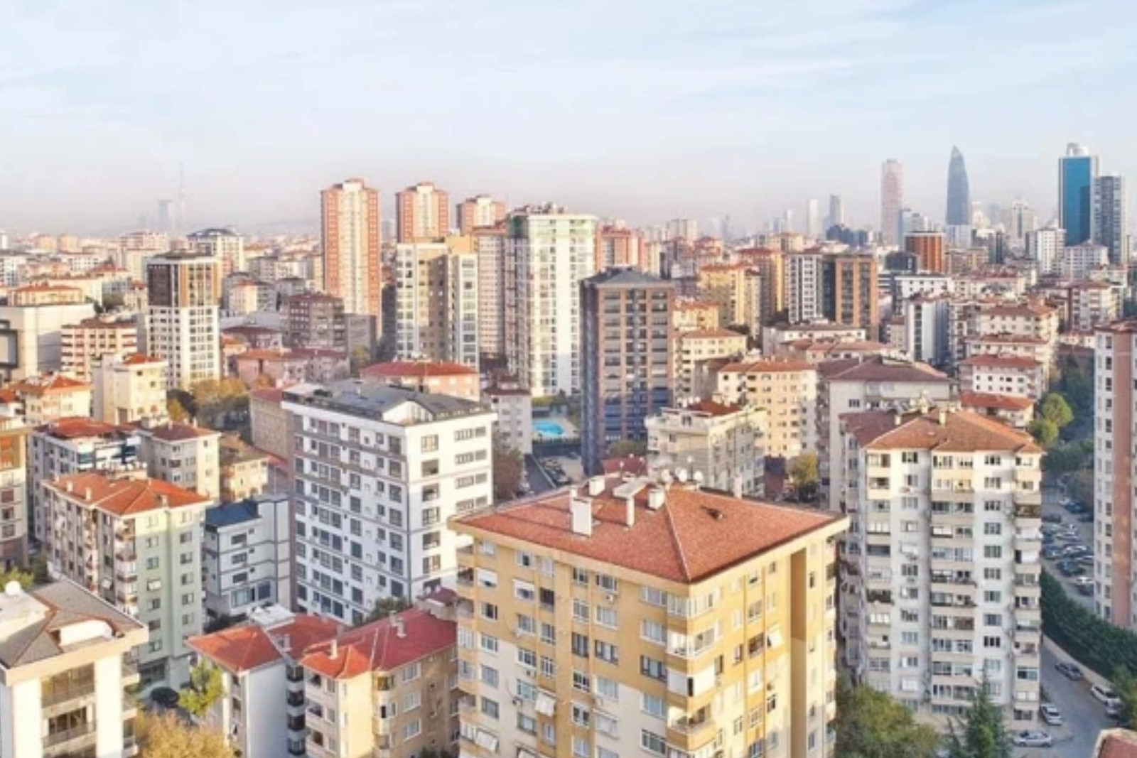 İstanbul'da ortalama ev fiyatı 9 milyon TL'yi, ortalama kira ise 47 bin 500 TL'yi geçti