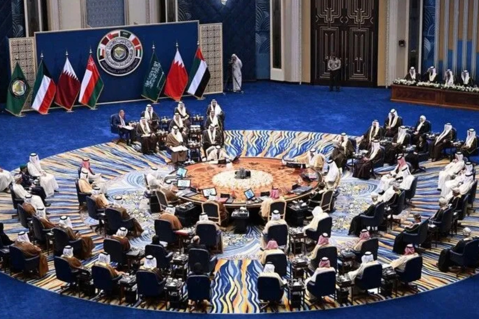 Diplomasiye Husi engeli, Riyad'daki kritik zirve ertelendi