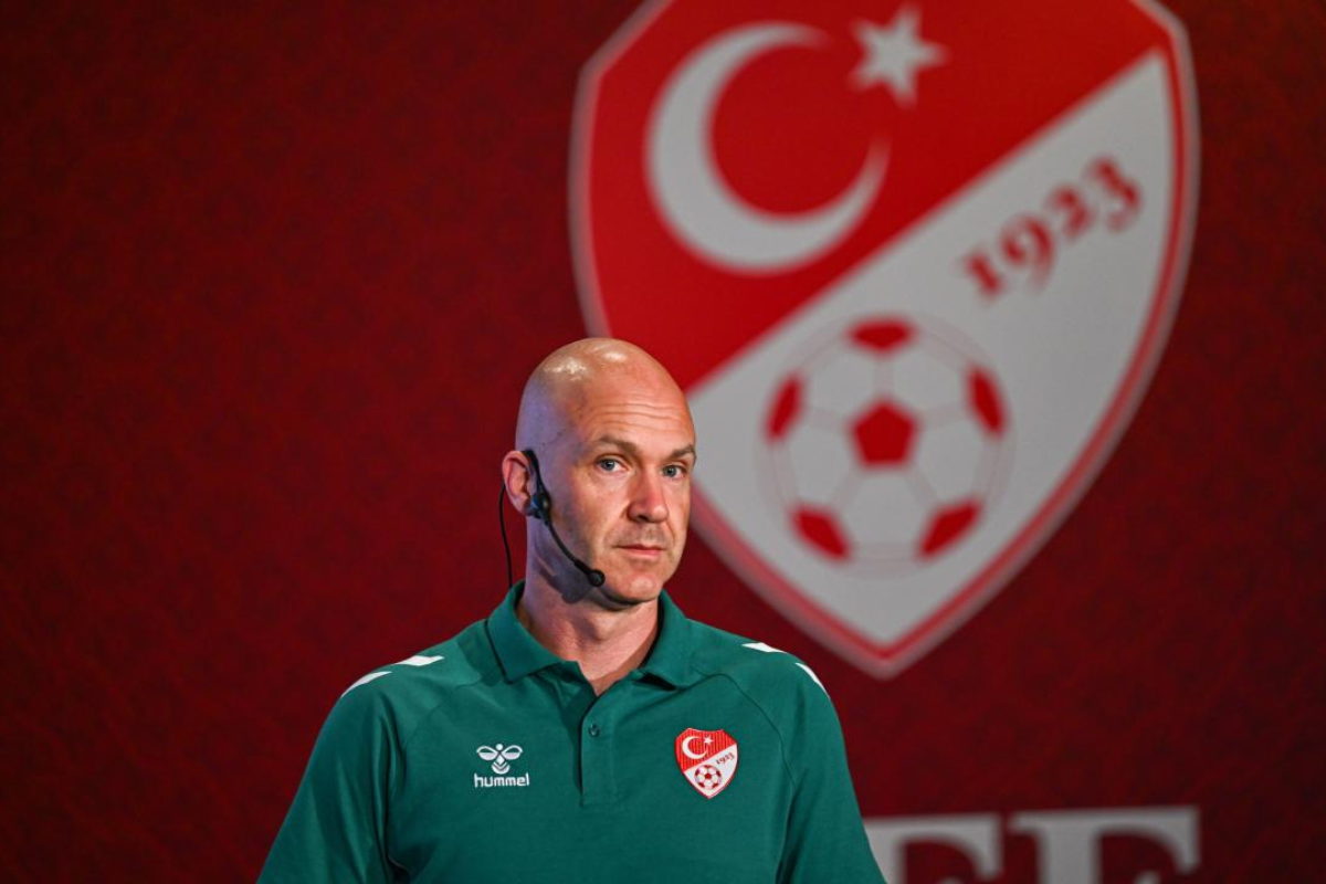 MHK'nın yeni başkanı İngiliz hakem Anthony Taylor oldu