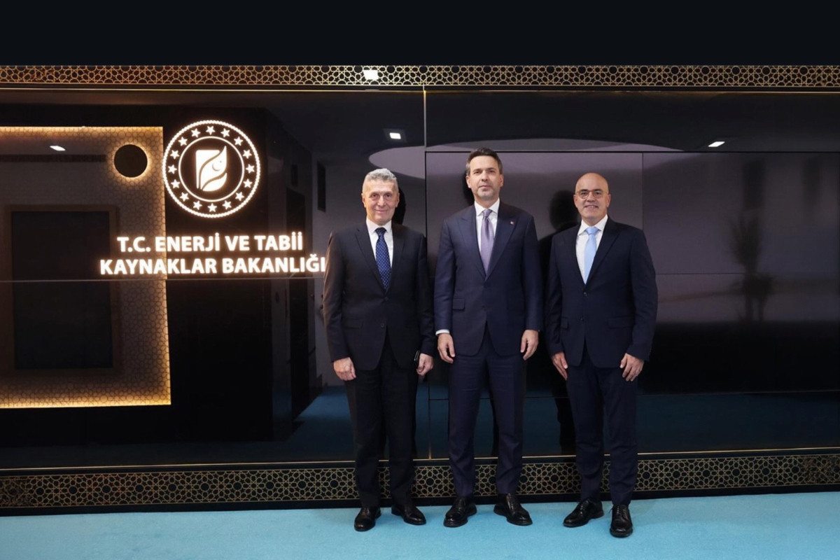 Sabancı Holding Başkanı Hayri Çulhacı ve CEO Kıvanç Zaimler, Enerji Bakanı Alparslan Bayraktar ile 2040 enerji vizyonunu görüştü