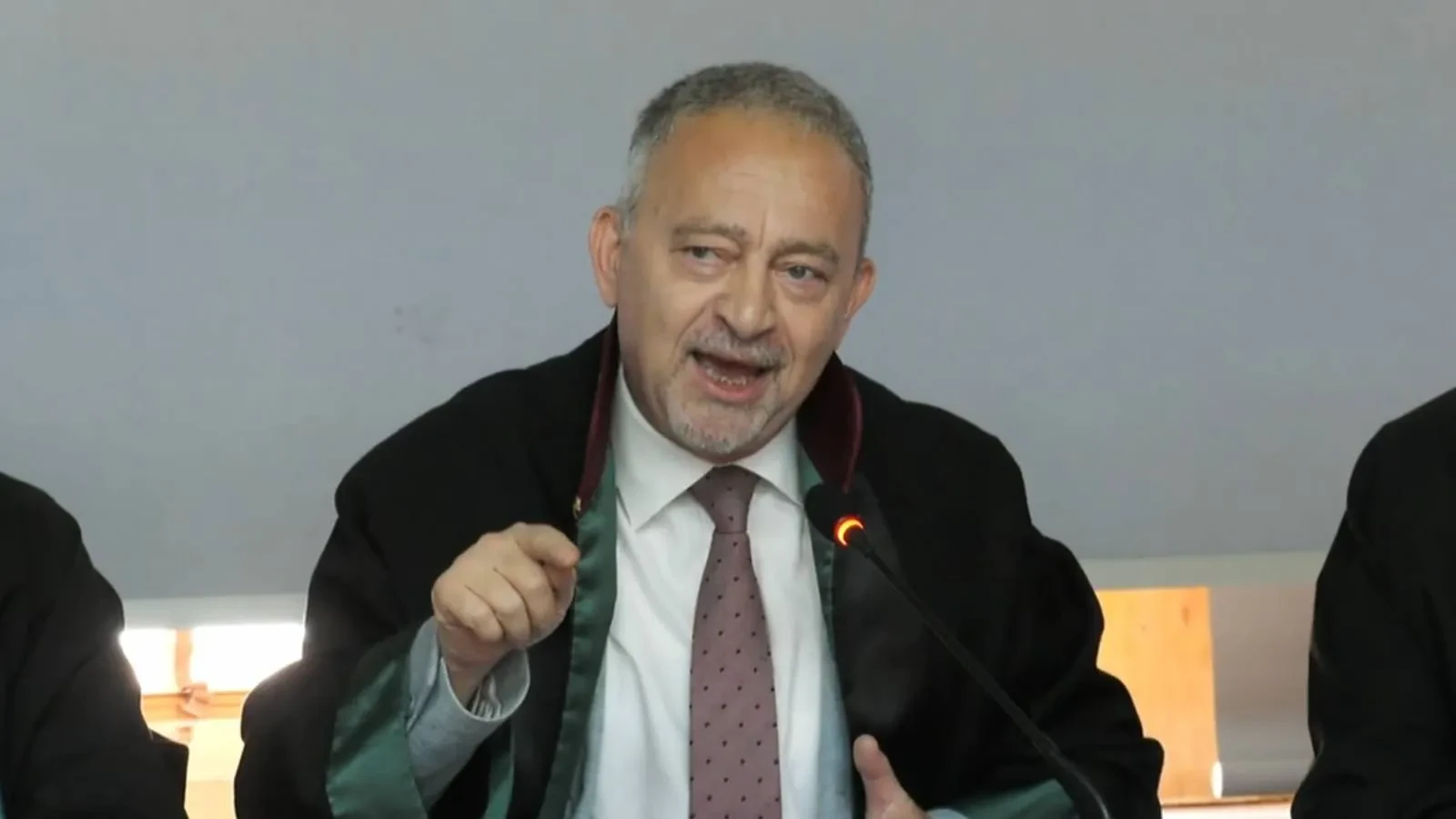 Ümit Kocasakal 10 yıl sonra İstanbul Barosu’nda yeniden başkanlık koltuğuna oturdu