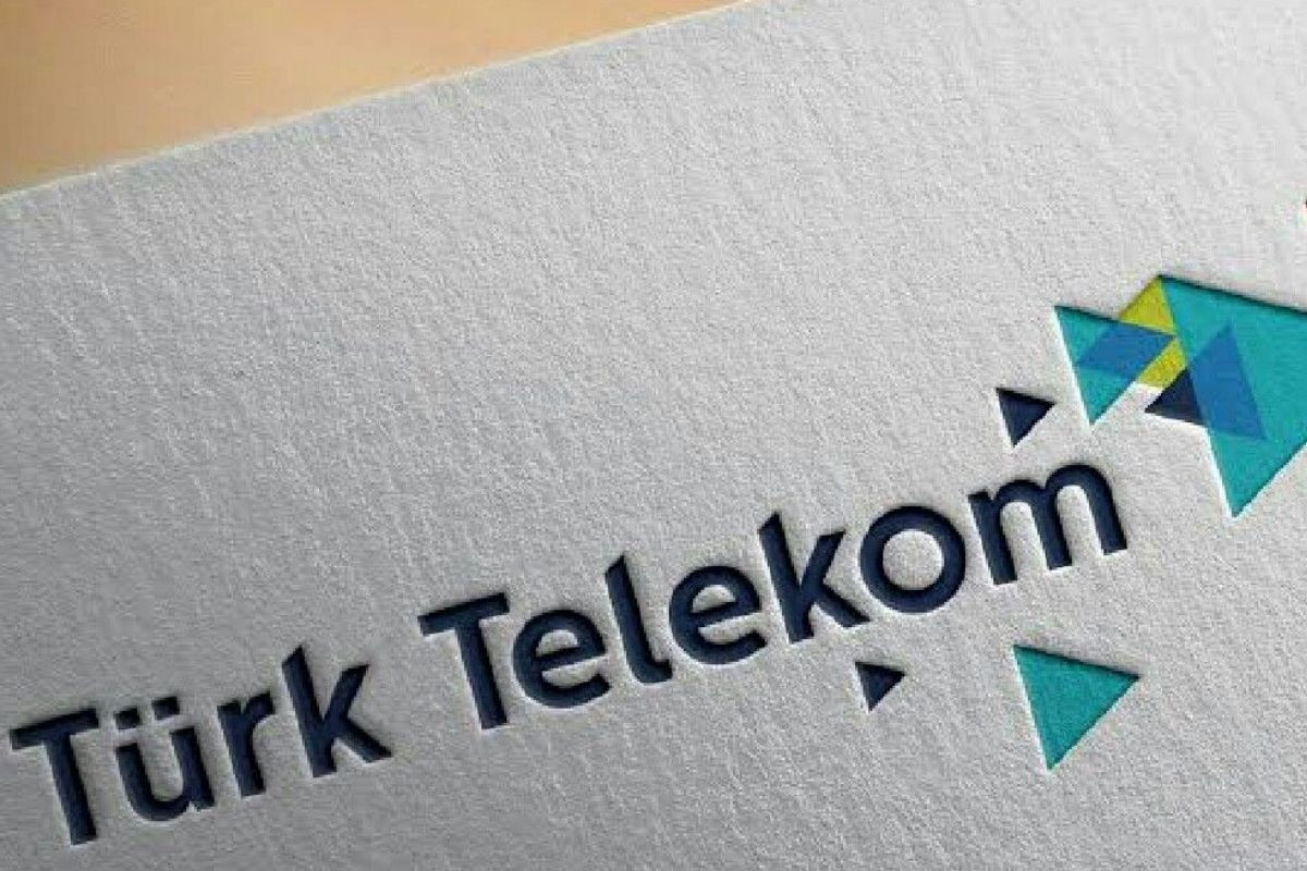Türk Telekom'dan 1 milyar dolarlık kulüp kredisi anlaşması