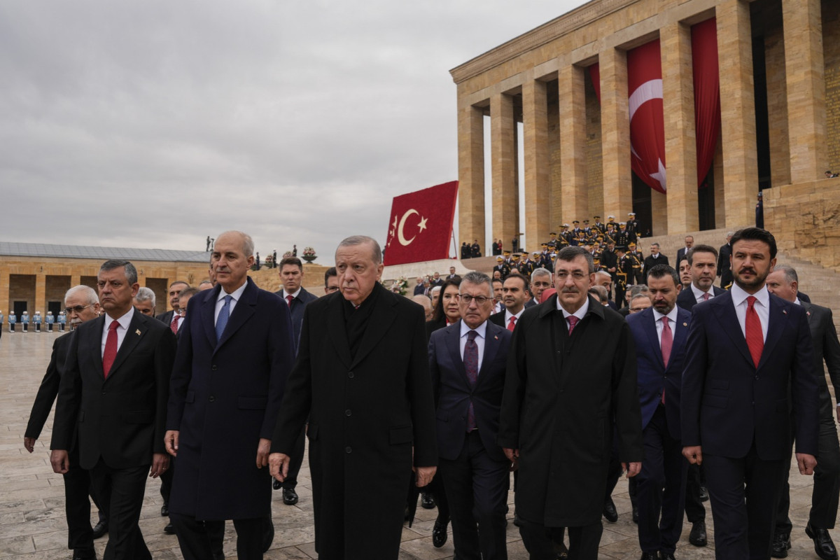 Cumhurbaşkanı Erdoğan başkanlığındaki devlet erkanı Anıtkabir'de