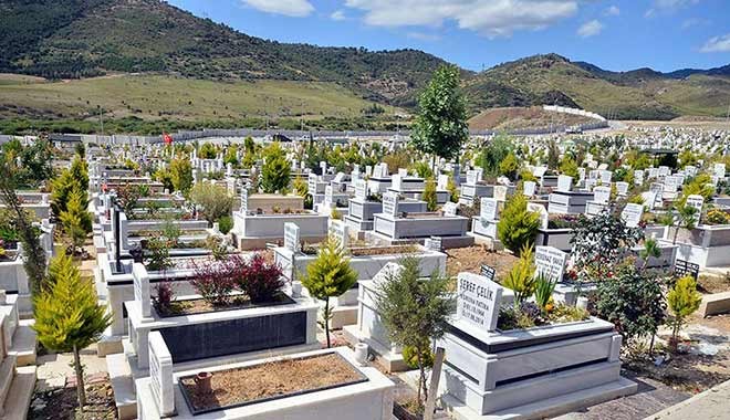 Emlak Konut 400 bin liraya mezarlık satıyor