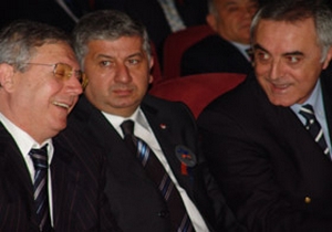 'Aziz Yıldırım'ın kararına üzüldüm'