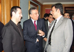 Yılmaz da Doğan'ı terketti