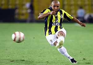 Taraftara merhaba, Carlos'a alkış