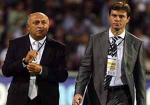 Sinan Engin kovuldu, Denizli imzalıyor