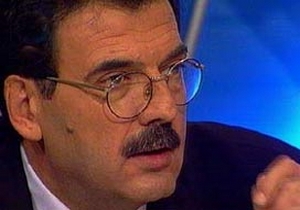 Alkışlanmadan son yolculuğuna uğurlandı