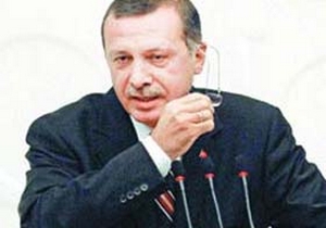 Erdoğan gözlük takmayı sevmiyor mu?