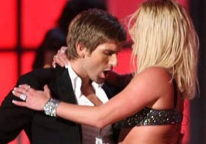 Britney'den seksi şov/VİDEO