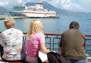 Karya Tur sıkıştı, 3 bin 600 turiste kriz masası kuruldu