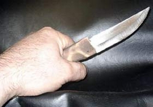 Karısıyla yatan arkadaşının penisini kesti