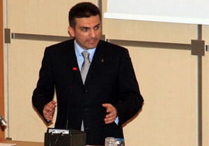 Yalçıntaş'tan 2 trilyonluk yanıt
