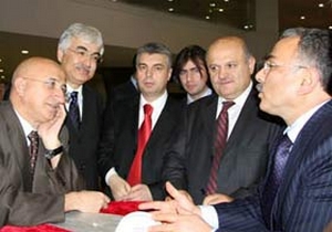 Hürriyet ekonomi servisi boşalıyor