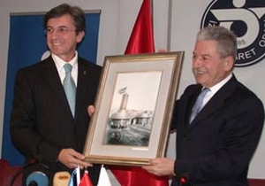 İzmirliler bankalara güvenmiyor!